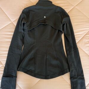 Lululemon define jacket. Size 2. Black